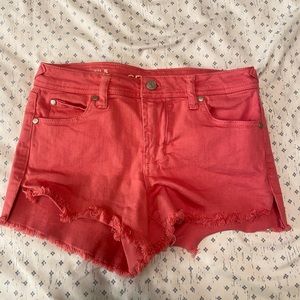 pink jean shorts.size 5 fits like 2